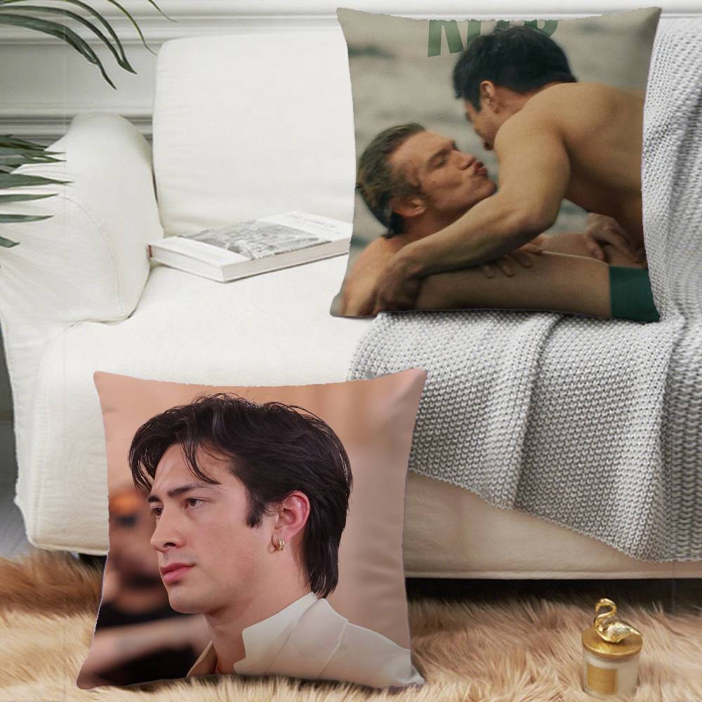 1 Buah Sarung Bantal Motif TV  - Pillow Cover Sublimation ulasan dan harga