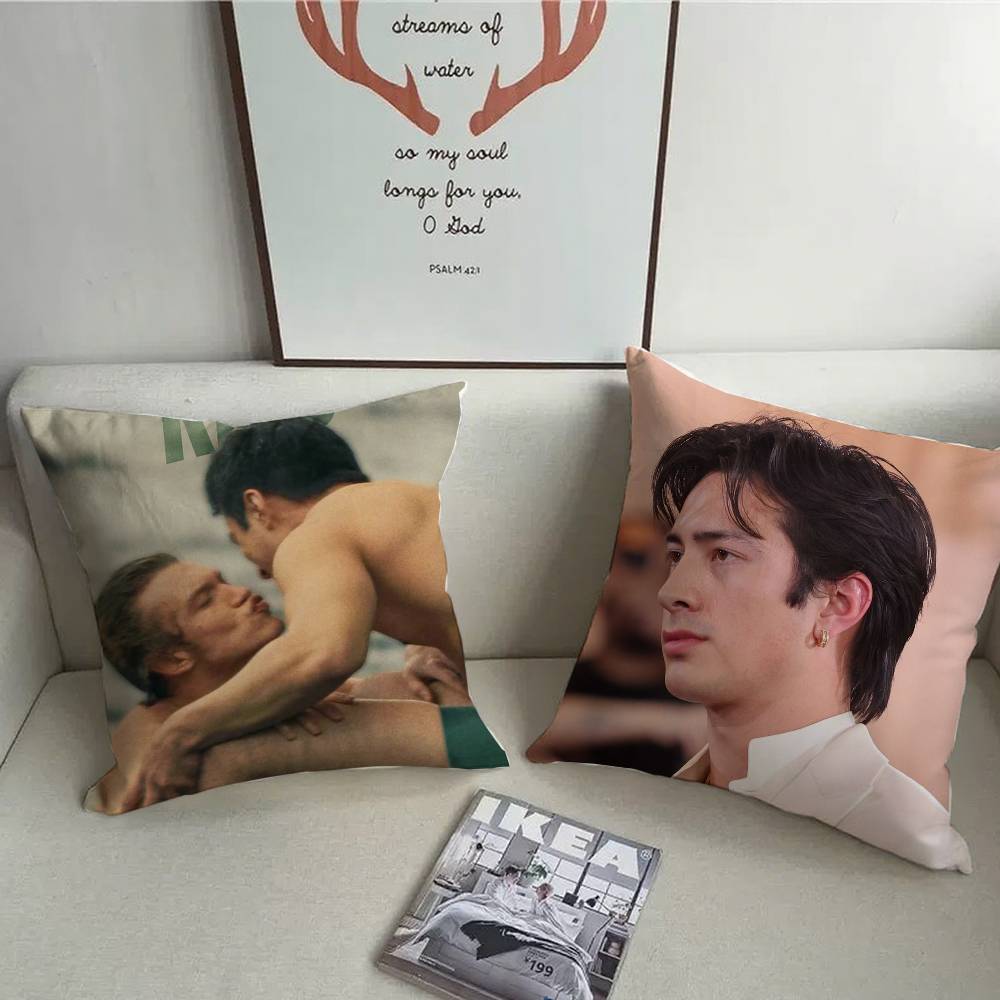 1 Buah Sarung Bantal Motif TV  - Pillow Cover Sublimation ulasan dan harga